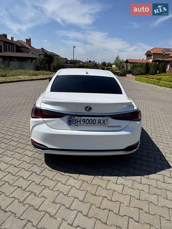 Седан Lexus ES 2020 в Одессе