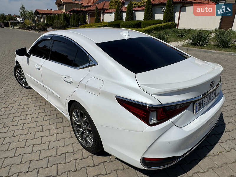 Седан Lexus ES 2020 в Одессе