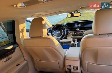 Седан Lexus ES 2015 в Одессе
