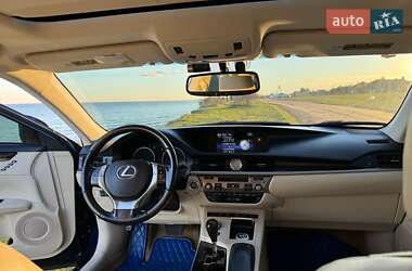Седан Lexus ES 2015 в Одессе