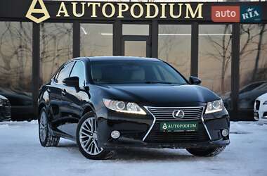 Седан Lexus ES 2013 в Киеве