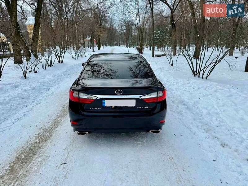 Седан Lexus ES 2016 в Днепре