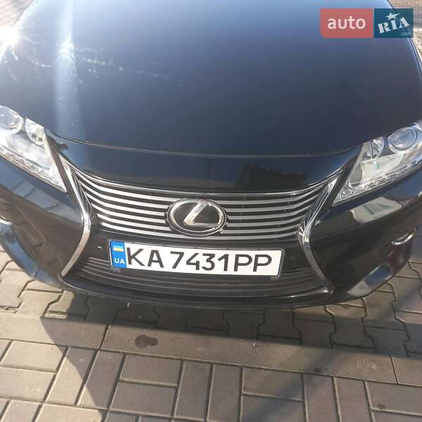 Седан Lexus ES 2014 в Киеве
