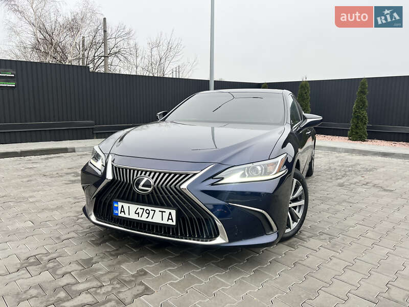 Седан Lexus ES 2019 в Днепре