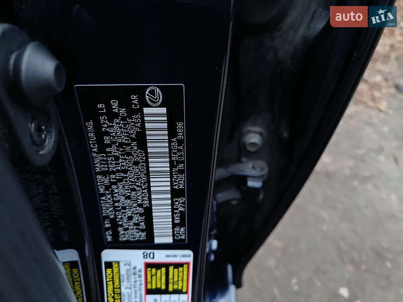 Седан Lexus ES 2023 в Киеве