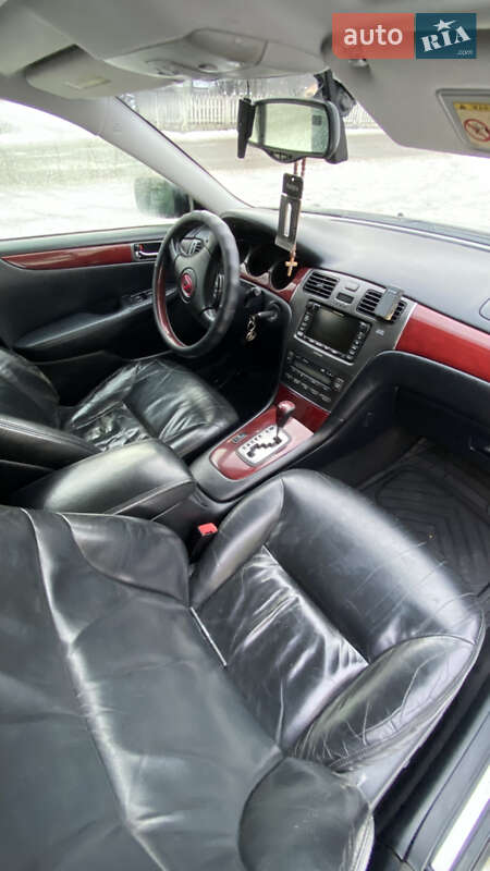 Седан Lexus ES 2001 в Крыжополе