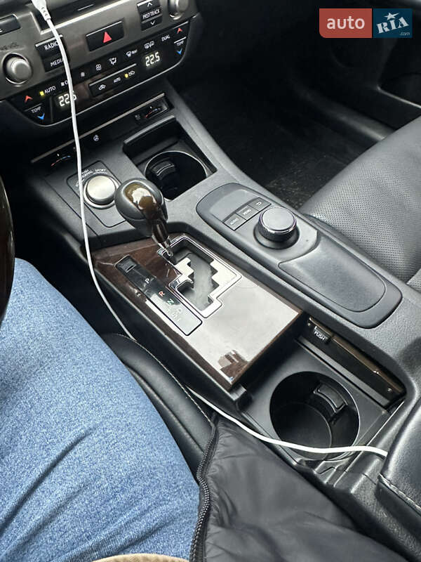 Седан Lexus ES 2013 в Виннице фото 27 Седан Lexus ES 2013 в Виннице