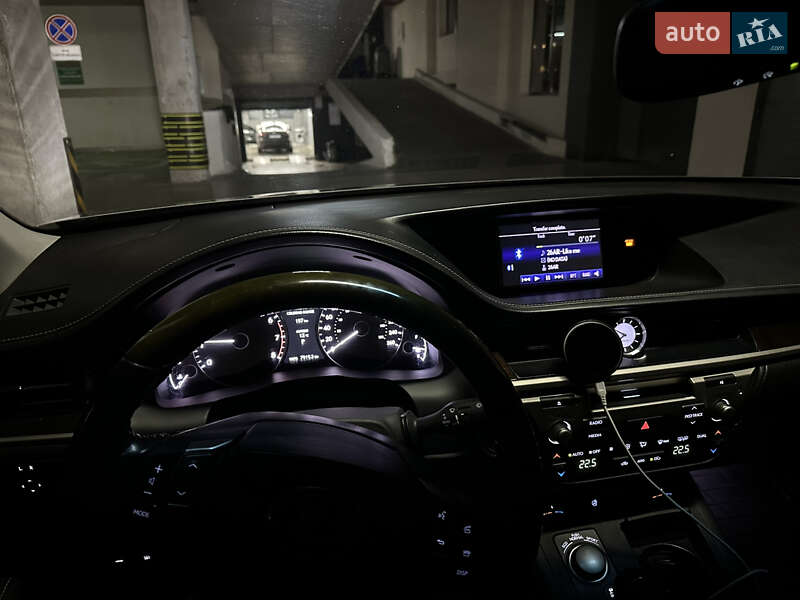 Седан Lexus ES 2013 в Виннице фото 26 Седан Lexus ES 2013 в Виннице