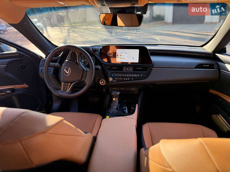 Седан Lexus ES 2023 в Одессе