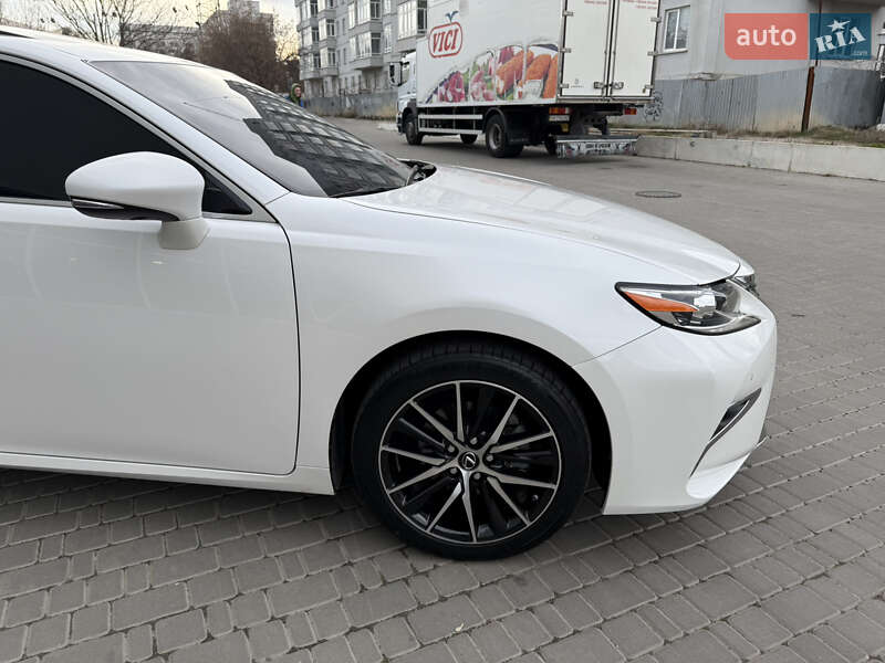Седан Lexus ES 2017 в Одессе