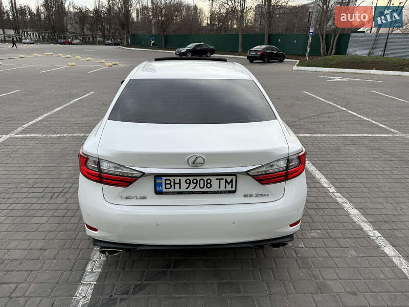 Седан Lexus ES 2017 в Одессе