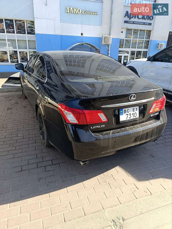 Седан Lexus ES 2008 в Львове