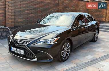 Седан Lexus ES 2020 в Кропивницком