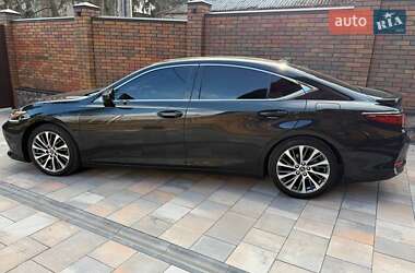 Седан Lexus ES 2020 в Кропивницком
