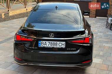 Седан Lexus ES 2020 в Кропивницком