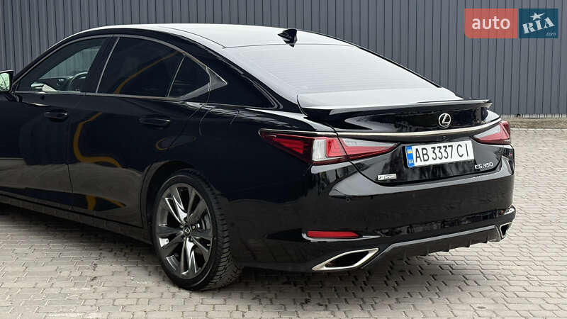 Седан Lexus ES 2019 в Виннице