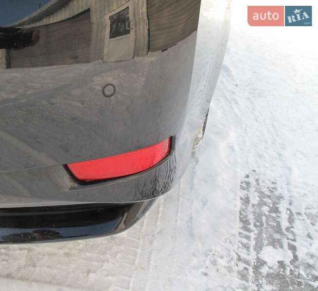 Седан Lexus ES 2016 в Киеве