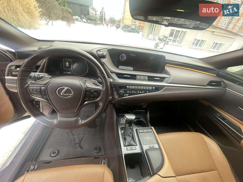 Седан Lexus ES 2019 в Днепре