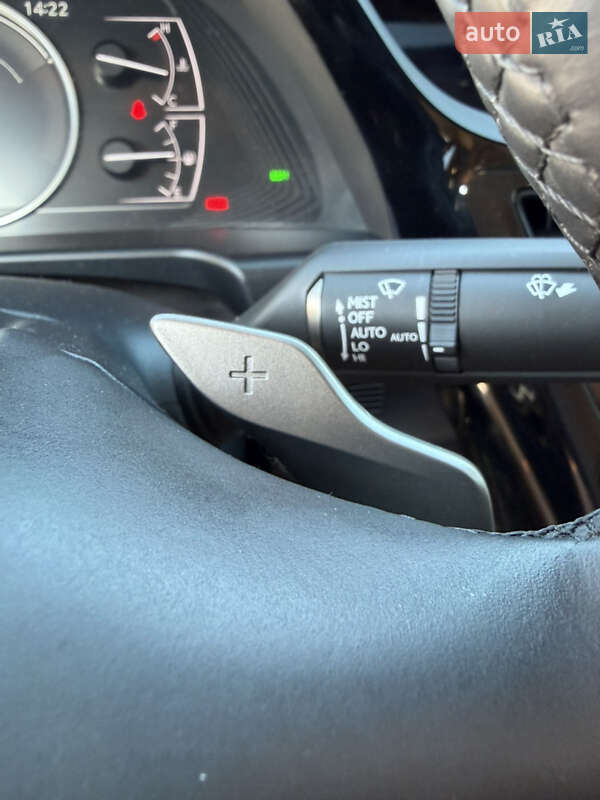 Седан Lexus ES 2024 в Львове