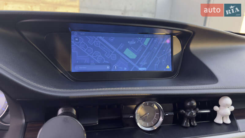 Седан Lexus ES 2016 в Києві фото 8 Седан Lexus ES 2016 в Києві