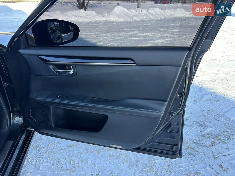 Седан Lexus ES 2013 в Харькове