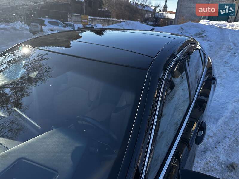 Седан Lexus ES 2022 в Львові