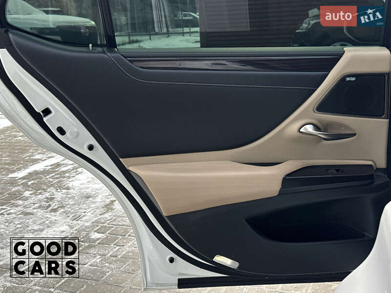 Седан Lexus ES 2020 в Одессе