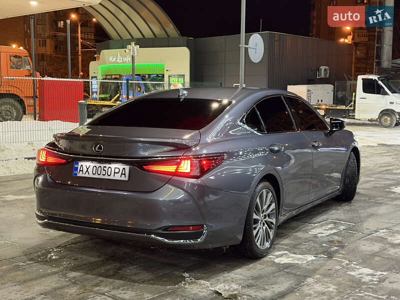 Седан Lexus ES 2019 в Харькове фото 4 Седан Lexus ES 2019 в Харькове