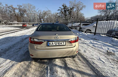 Седан Lexus ES 2014 в Киеве