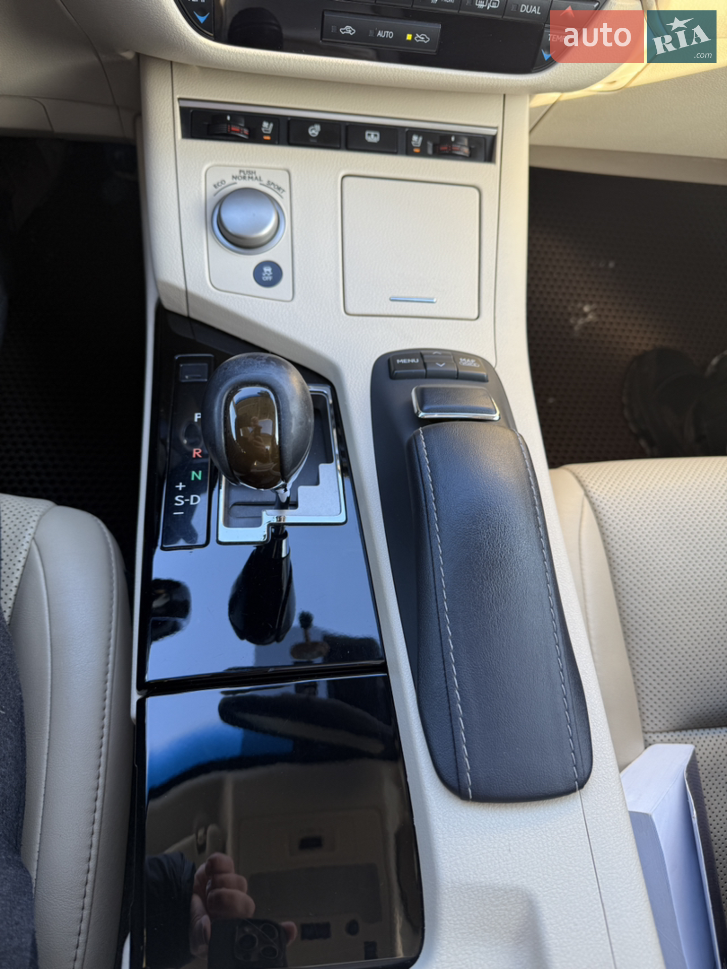 2014 Lexus ES - мініатюра 19