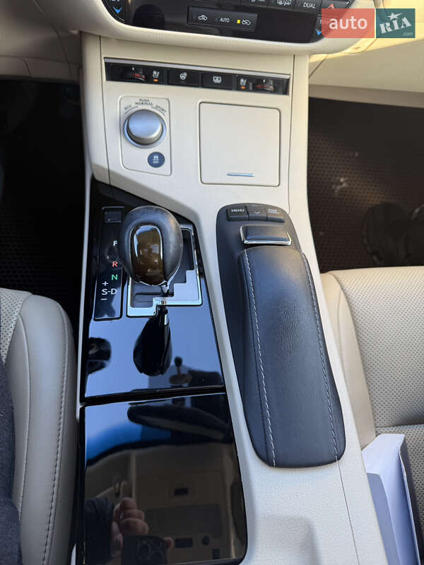 Седан Lexus ES 2014 в Киеве фото 19 Седан Lexus ES 2014 в Киеве