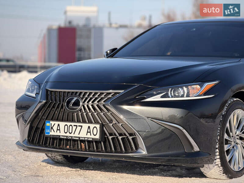Седан Lexus ES 2022 в Києві