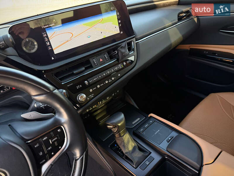 Седан Lexus ES 2022 в Києві