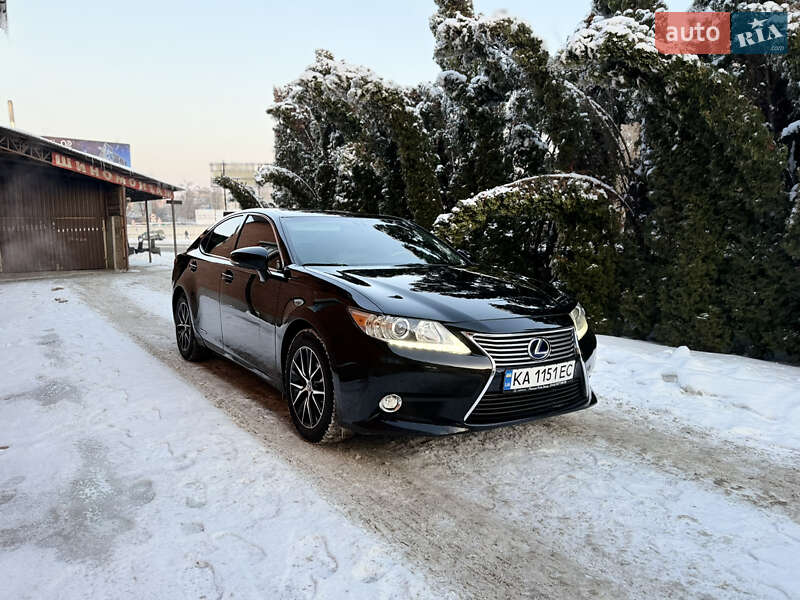 Седан Lexus ES 2013 в Киеве