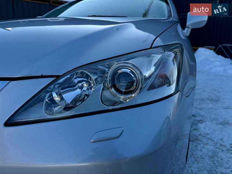 Седан Lexus ES 2008 в Львове