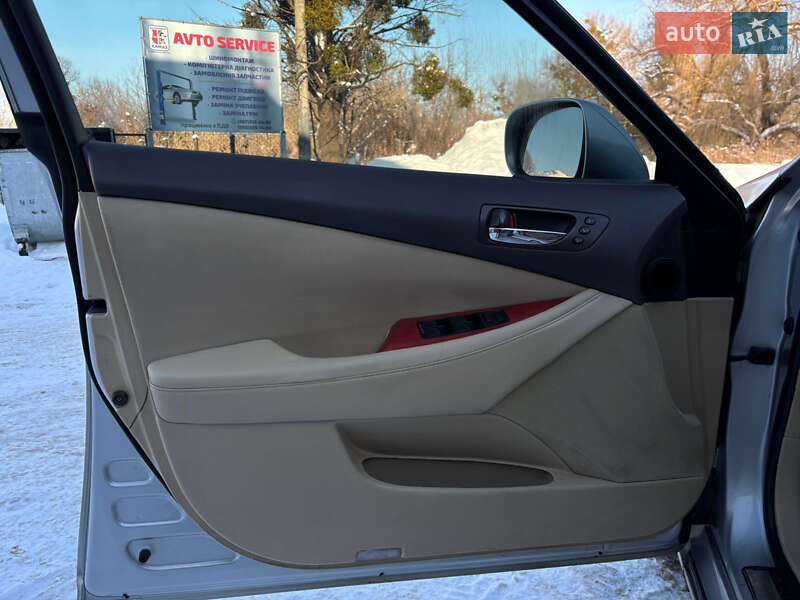 Седан Lexus ES 2008 в Львове