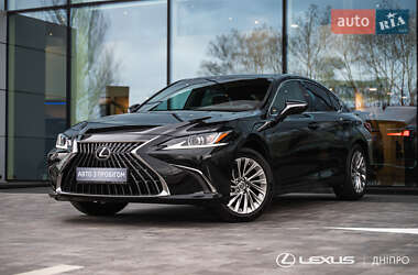 Седан Lexus ES 2025 в Днепре