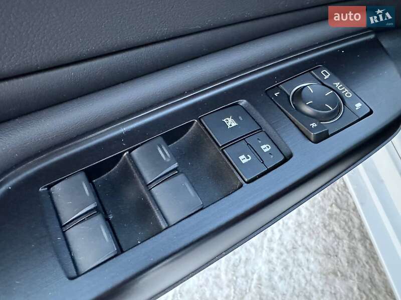 Седан Lexus ES 2020 в Киеве фото 12 Седан Lexus ES 2020 в Киеве