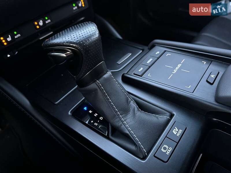 Седан Lexus ES 2020 в Киеве фото 25 Седан Lexus ES 2020 в Киеве