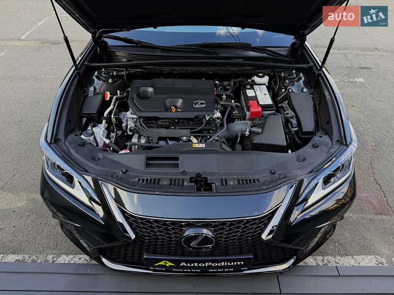 Седан Lexus ES 2023 в Киеве