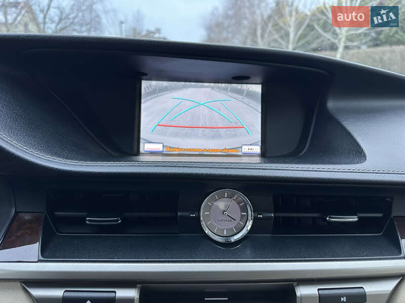 Седан Lexus ES 2012 в Одесі