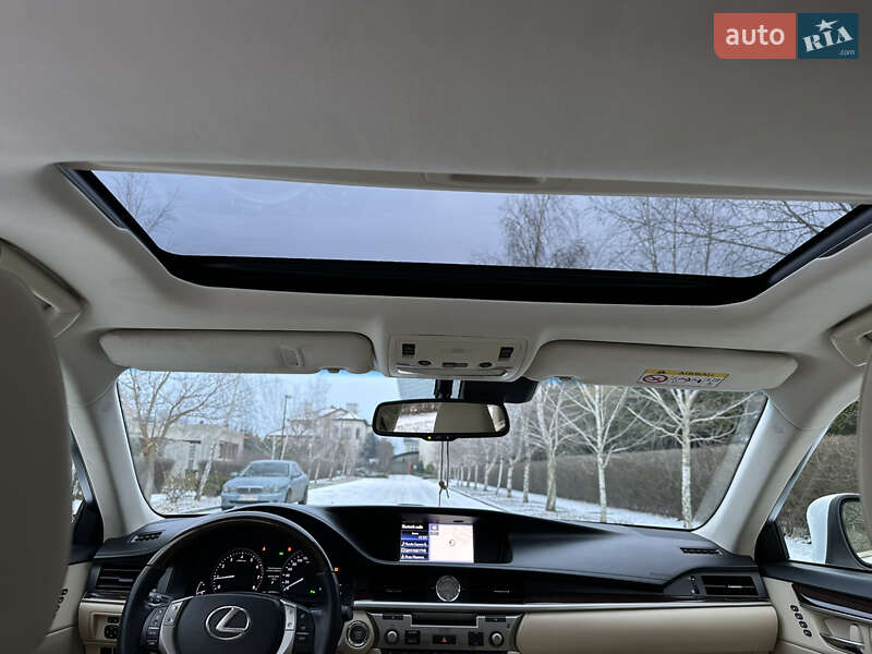 Седан Lexus ES 2012 в Одесі