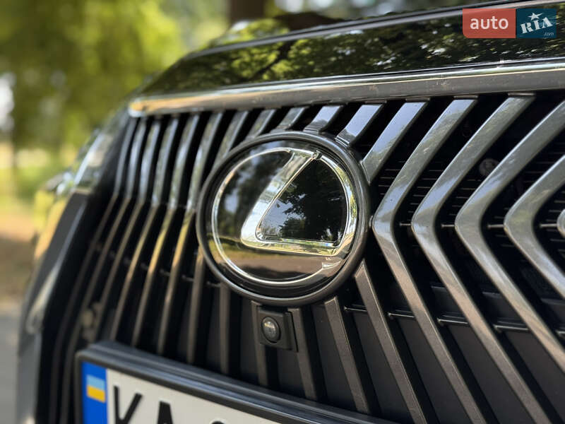 Седан Lexus ES 2018 в Києві