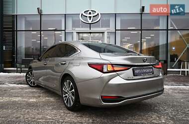 Седан Lexus ES 2021 в Киеве