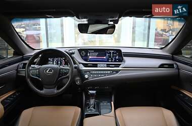 Седан Lexus ES 2021 в Киеве