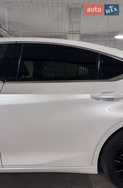 Седан Lexus ES 2021 в Львове