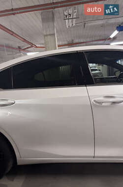 Седан Lexus ES 2021 в Львове