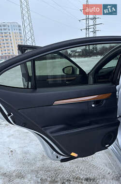 Седан Lexus ES 2014 в Киеве