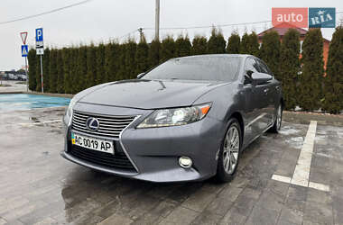 Седан Lexus ES 2013 в Владимире