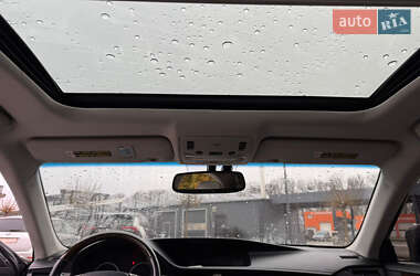 Седан Lexus ES 2013 в Львове